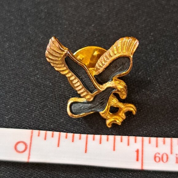Vintage Gold Tone Eagle Lapel Tack Pin Tie Pin - Picture 3 of 4